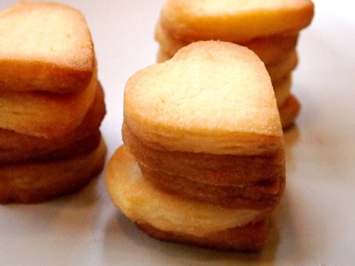 Ăn - Chơi - Trổ tài làm bánh quy bơ giòn tan thơm phức nhân ngày Valentine (Hình 11).