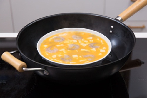 Ăn - Chơi - Vào bếp làm món trứng hấp tôm đậu phụ cho bữa ăn gia đình ngày hè (Hình 8).