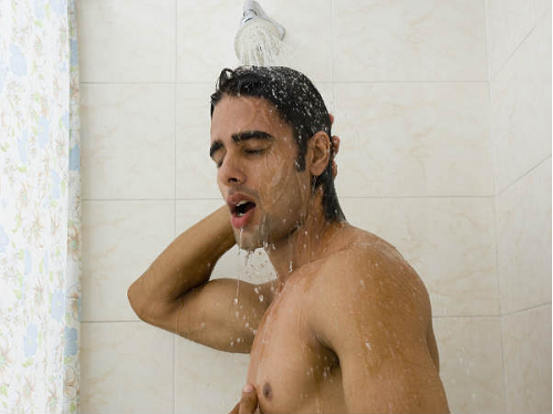 Sức khoẻ - Làm đẹp - 7 lý do khiến bạn nên dừng tắm nước nóng ngay