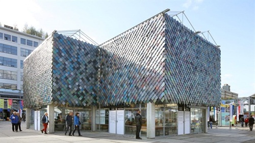 Tin thế giới - Cận cảnh những tòa nhà đẹp được xây bằng vật liệu tái chế từ rác thải (Hình 7).