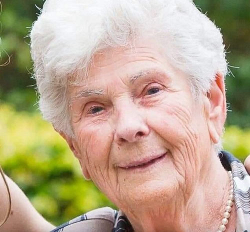 Cộng đồng mạng - Nhường máy thở cho người khác, cụ bà 90 tuổi tử vong: Tôi đã sống một cuộc đời tốt đẹp