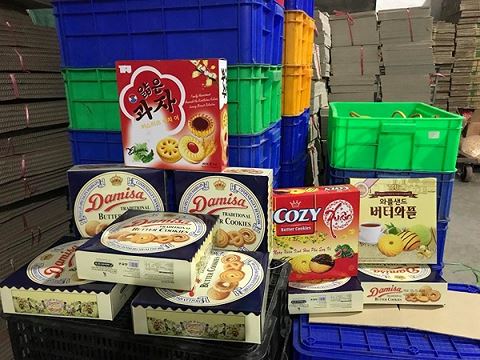 Tin tức - Hà Nội: Phát hiện hàng ngàn sản phẩm bánh kẹo nhái nhãn hiệu nổi tiếng