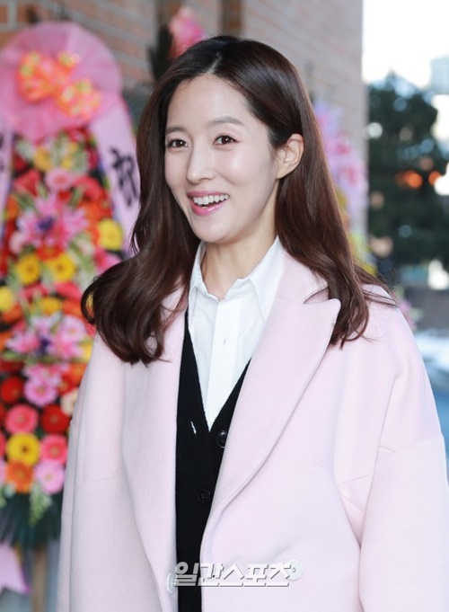 Chuyện làng sao - Hé lộ hình ảnh hiếm hoi từ đám cưới Park Ha Sun - Ryu Soo Young (Hình 6).