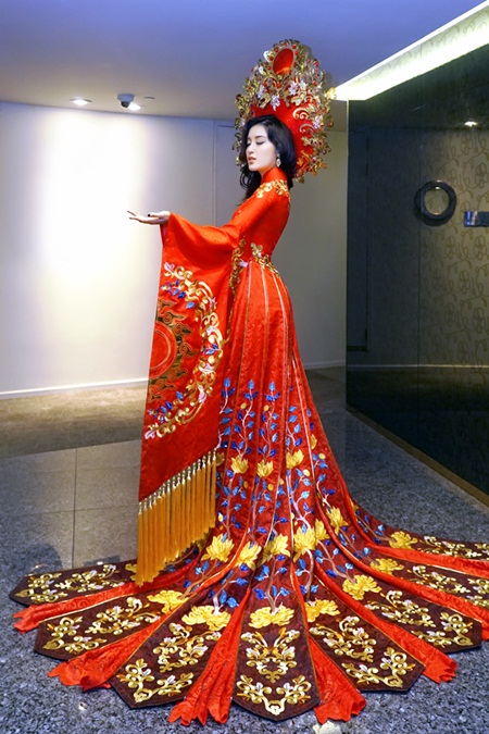 Tin tức - Hé lộ trang phục dân tộc của Huyền My tại Miss Grand International 2017 (Hình 2).