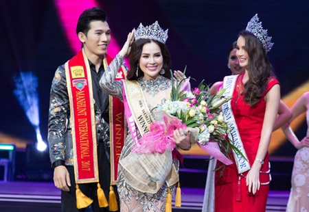 Tin tức - Chỉ mới đầu tháng 12, showbiz Việt đã có thêm gần chục Hoa hậu!