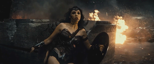 Tin tức giải trí - Vừa công chiếu, 'Wonder Woman' đã khiến giới mê phim 'phát sốt' (Hình 3).