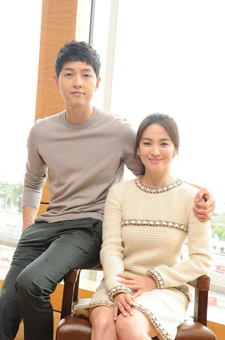 Chuyện làng sao - Song Joong Ki và Song Hye Kyo đã bí mật đính hôn (Hình 2).