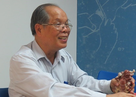 Tin tức - PGS.TS Bùi Hiền đã được cấp giấy chứng nhận bản quyền cho “Tiếq Việt” (Hình 2).