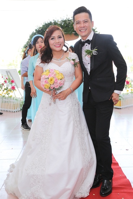 Tin tức - Điểm lại loạt đám cưới đình đám nhất của showbiz Việt năm 2017 (Hình 3).