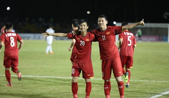 Tin tức - Thắng Philippines, HLV Park Hang-seo chọn Văn Đức hay nhất trận