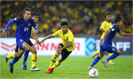 Tin tức - Bán kết AFF Cup: Phung phí cơ hội trên sân nhà, Malaysia để Thái Lan chiếm lợi thế