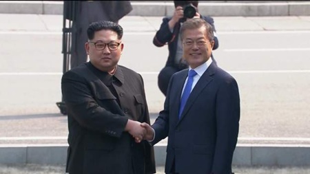 Tin thế giới - Ảnh: Cuộc gặp lịch sử của nhà lãnh đạo Triều Tiên và Tổng thống Hàn Quốc (Hình 4).