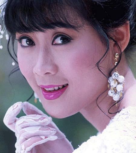 Tin tức - Vì sao Diễm Hương - người đẹp thập niên 90 biến mất khỏi showbiz Việt?