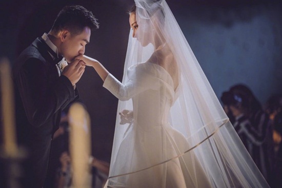 Tin tức - Trương Hinh Dư hé lộ ảnh cưới đẹp như phim ngôn tình với chồng quân nhân (Hình 10).