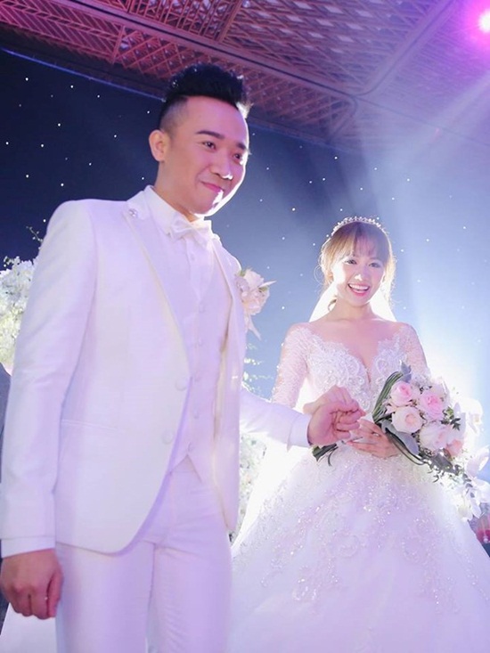 Tin tức - Những đám cưới được thông báo “phút chót” của showbiz Việt (Hình 4).