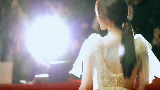 Giải trí - Nhan sắc cực phẩm khiến 'nữ thần' Yoona chiếm spotlight thảm đỏ LHP Busan (Hình 6).