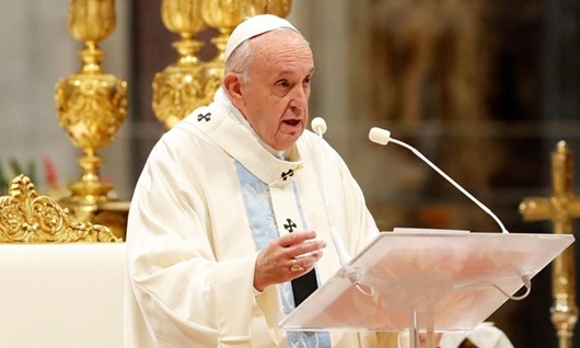 Tin thế giới - Giáo hoàng xin lỗi vì giận dữ, đập vào tay nữ tín đồ quá khích