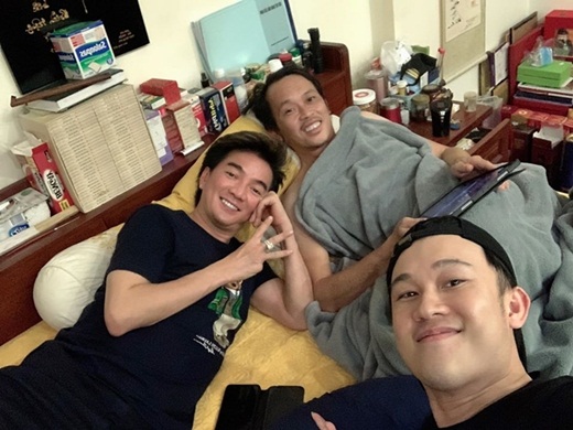 Tin tức giải trí - Tin tức giải trí mới nhất ngày 23/7/2020: Hoài Linh 'đen bóng' không nhận ra khi selfie với Dương Triệu Vũ, Mr Đàm