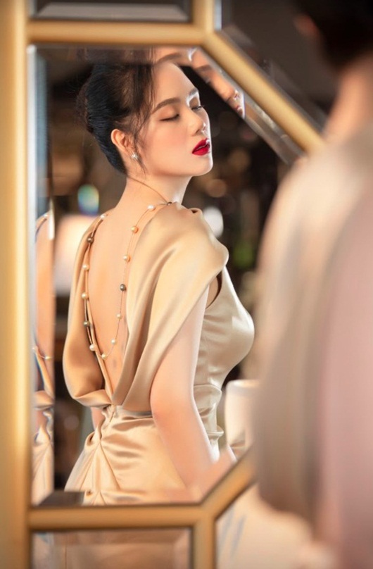 Tin tức giải trí - Hoa hậu Việt Nam Mai Phương tái xuất ngoạn mục sau 18 năm, nhan sắc lẫn body đều là 'cực phẩm' (Hình 7).