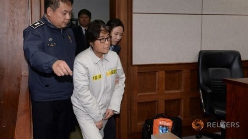 Tin thế giới - Tòa án Hàn Quốc ra lệnh bắt giữ con gái bạn thân tổng thống