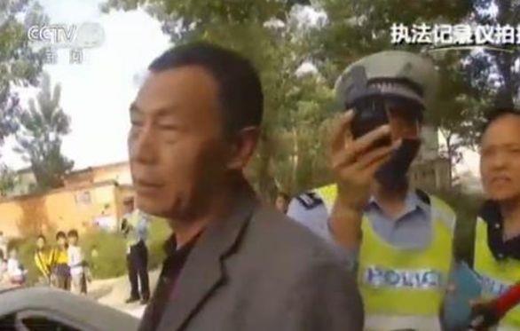 Tin thế giới - 37 học sinh, giáo viên bị nhồi nhét trên một chiếc xe 7 chỗ tại Trung Quốc