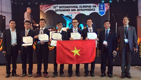 Giáo dục pháp luật - Việt Nam giành huy chương bạc Olympic quốc tế về thiên văn