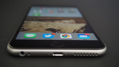 Sản phẩm số - iPhone 8 phiên bản đặc biệt sẽ có màn hình cong, cổng USB Type-C?