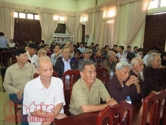 Tin trong nước - Người dân Đồng Tâm đồng ý thả người sau cuộc đối thoại với Chủ tịch Hà Nội Nguyễn Đức Chung (Hình 2).