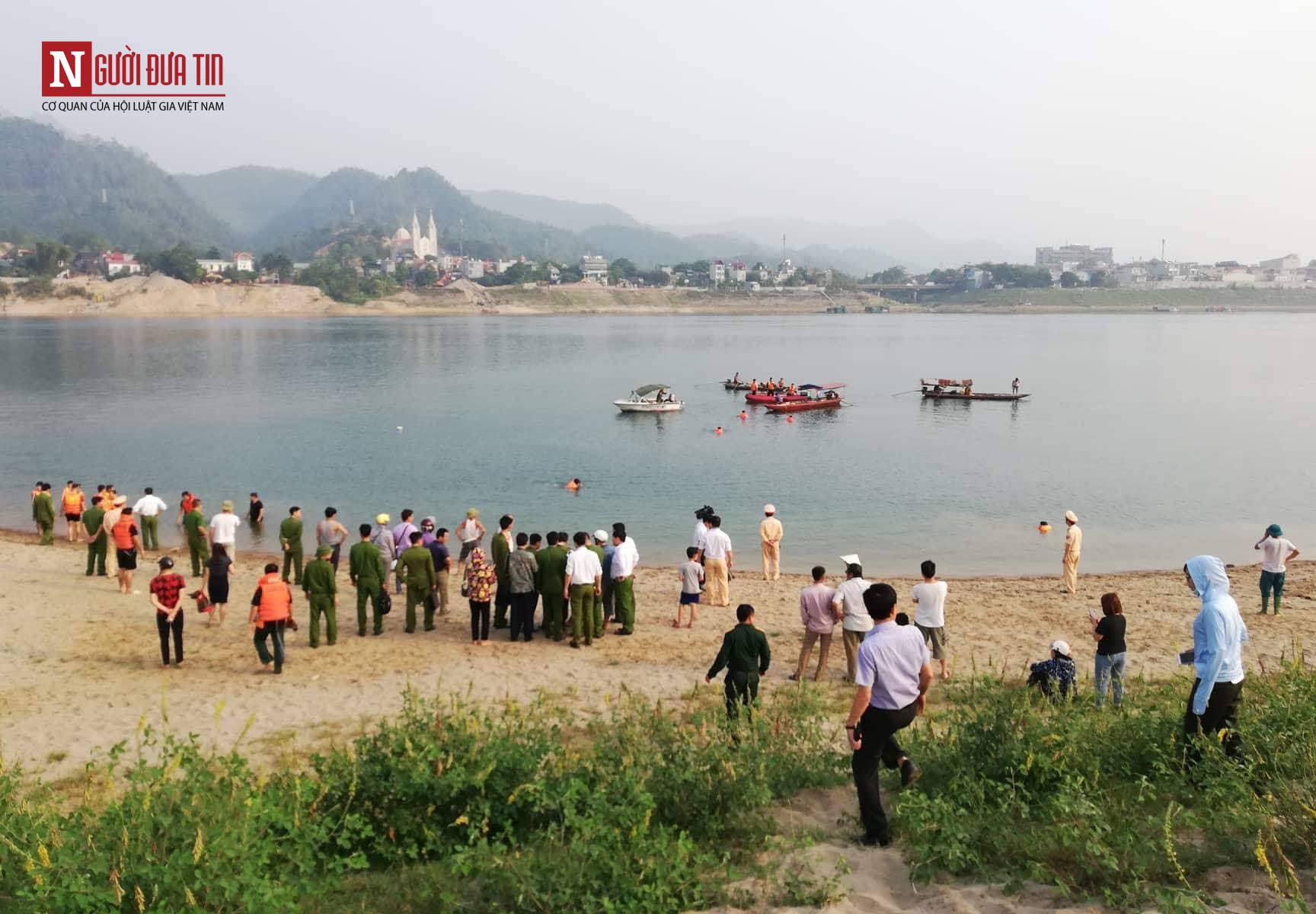 Tin trong nước - Hình ảnh tang thương tại hiện trường vụ 8 học sinh Hòa Bình chết đuối trên sông Đà (Hình 2).
