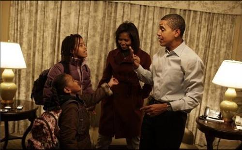 Gia đình - Tình yêu - Obama đã làm thế nào để con gái có cuộc sống bình thường? (Hình 2).