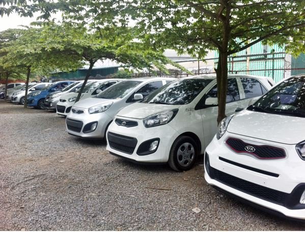 Tin tức - Thị trường ô tô Việt Nam: Tăng gấp đôi thuế nhập khẩu ô tô cũ 