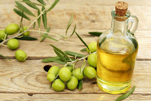 Sức khoẻ - Làm đẹp - 6 cách làm đẹp bằng dầu olive cho hiệu quả dài lâu (Hình 5).