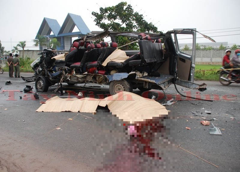 Tin trong nước - Tai nạn giao thông ở Tây Ninh, 6 người chết