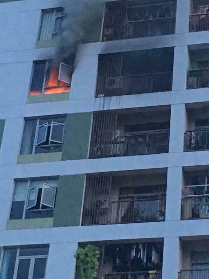 Tin tức - Cháy chung cư ParcSpring ở Sài Gòn do cục sạc dự phòng
