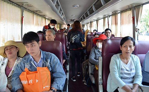 Tin tức - Hàng trăm khách mua vé tàu ở Sài Gòn phải lên tàu ở Bình Thuận (Hình 2).