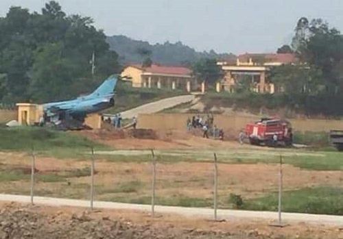 Tin trong nước - Máy bay quân sự Su-22 gặp sự cố ở Yên Bái, phi công nhảy dù thoát nạn