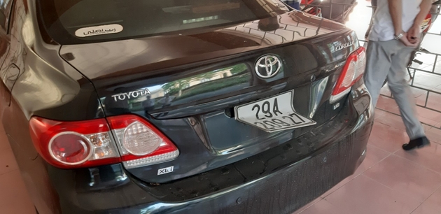 Tin trong nước - Điều tra vụ xe ô tô của Chủ tịch UBND huyện Thường Xuân bị đập phá (Hình 2).