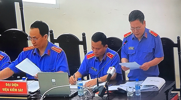 An ninh - Hình sự - Vụ Ethanol Phú Thọ: Ông Đinh La Thăng bị đề nghị 12-13 năm tù, Trịnh Xuân Thanh 21-23 năm tù