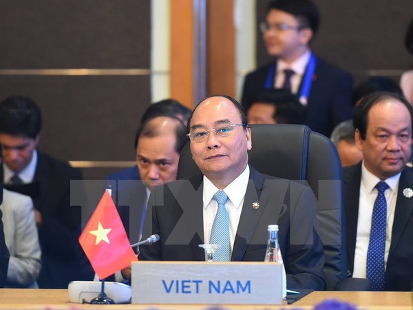 Tin tức - Thủ tướng Nguyễn Xuân Phúc phát biểu tại phiên họp toàn thể ASEAN 31 (Hình 2).
