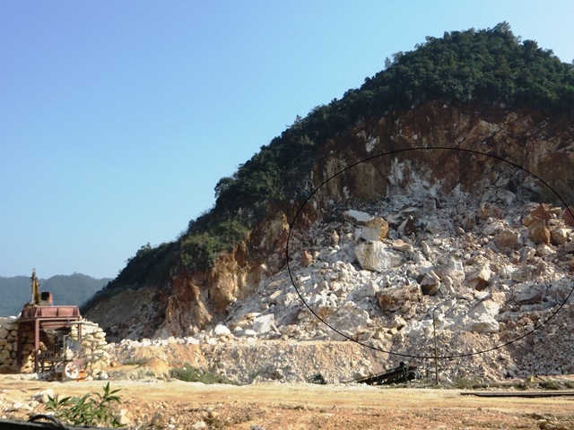 Tin tức - Đình chỉ hoạt động mỏ đá ở Nghệ An sau tai nạn chết người
