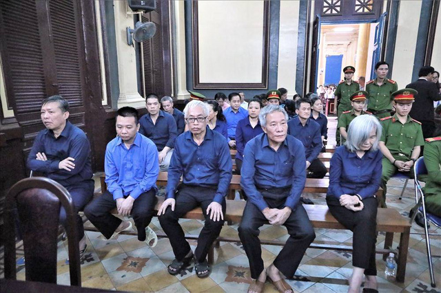 Tin tức - Đại án DAB: Vũ 'nhôm' lĩnh 17 năm tù, Trần Phương Bình nhận án chung thân (Hình 2).