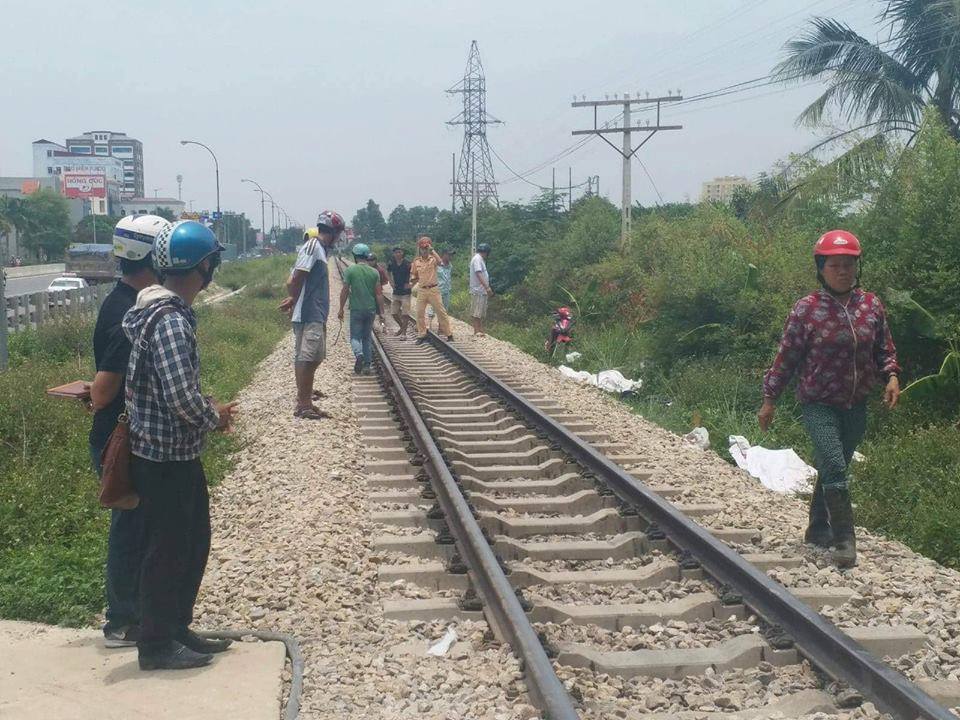Tin tức - Băng qua đường sắt, đôi nam nữ bị tàu hỏa tông tử vong