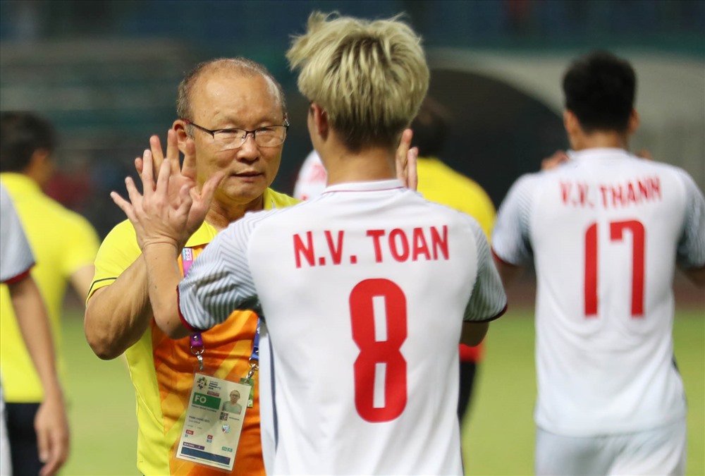 Tin tức - Asian Cup 2019: Tuyển Việt Nam đón tin vui từ Văn Toàn