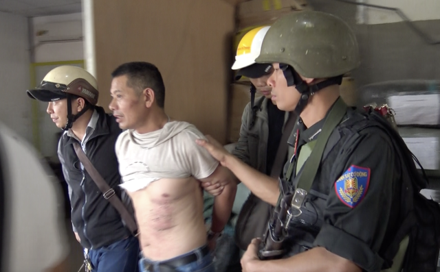 An ninh - Hình sự - Phá đường dây 300 kg ma túy đá ở Sài Gòn: Bắt khẩn cấp 'ông trùm' Trung Quốc