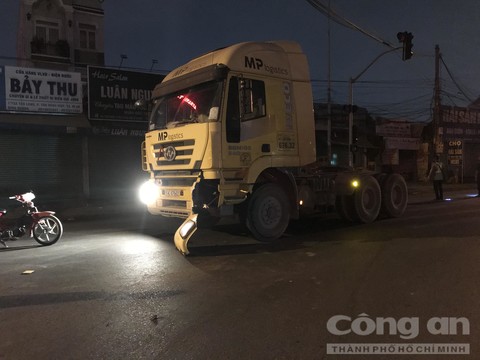 Tin trong nước - Tin tai nạn giao thông ngày 23/1: Xe máy tông tử vong 2 phụ nữ ở Hà Nội