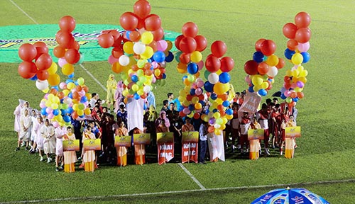Kinh doanh - Khai mạc BTV – Cup Number 1: Đội bóng của 'Messi Campuchia' lấn át chủ nhà Bình (Hình 3).