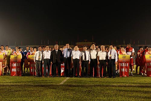 Kinh doanh - Khai mạc BTV – Cup Number 1: Đội bóng của 'Messi Campuchia' lấn át chủ nhà Bình (Hình 2).