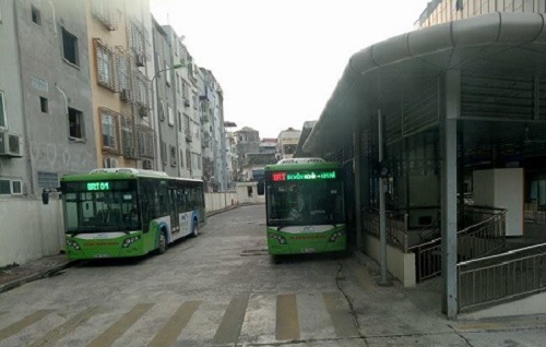 Tin trong nước - Xe buýt nhanh BRT có quá tải trong giờ cao điểm? (Hình 3).