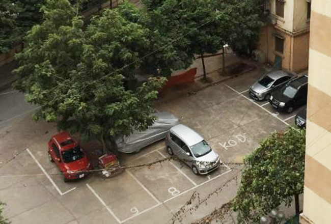 Pháp luật - Hà Nội: Có người 'bảo kê' bãi xe không phép tại phường Xuân La, quận Tây Hồ? (Hình 3).