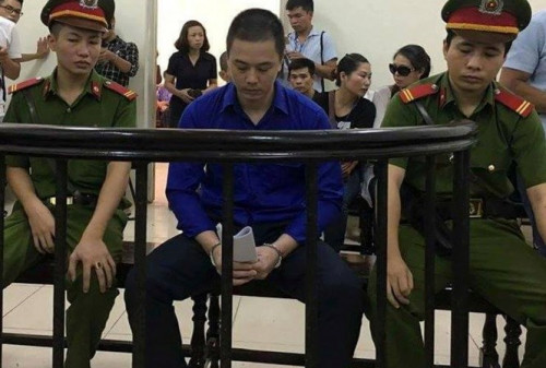 Tin tức - Cựu cán bộ ngân hàng dâm ô bé gái ở Hà Nội lĩnh 24 tháng tù 